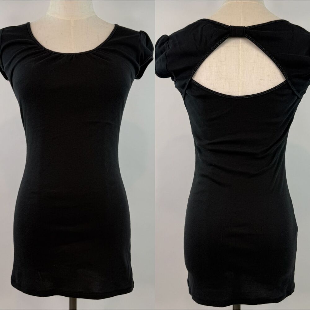 Vintage Express 'Sexy Basic Tee' Scoop Neck Back Bow Cut Out Y2K Whimsygoth Sz S